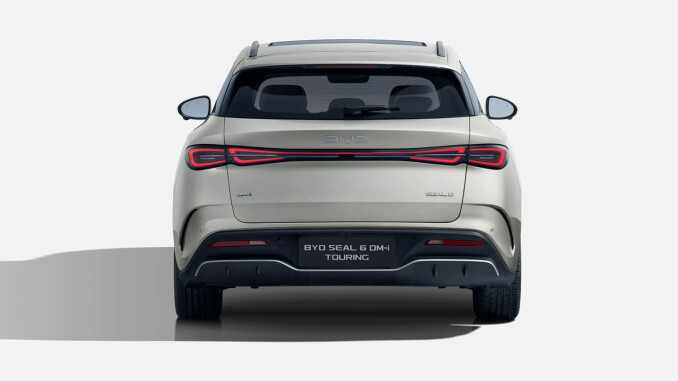 BYD Seal 6 1.5 DM-i Boost 5dr e-CVT Estate - Image 3